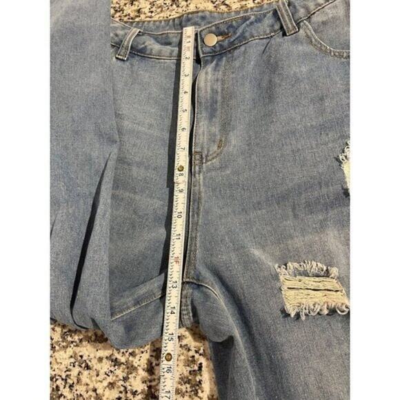 Shein Curve 1XL Women’s Light Blue Distressed Boyfriend Jeans Relaxed Fit Denim - Picture 7 of 8